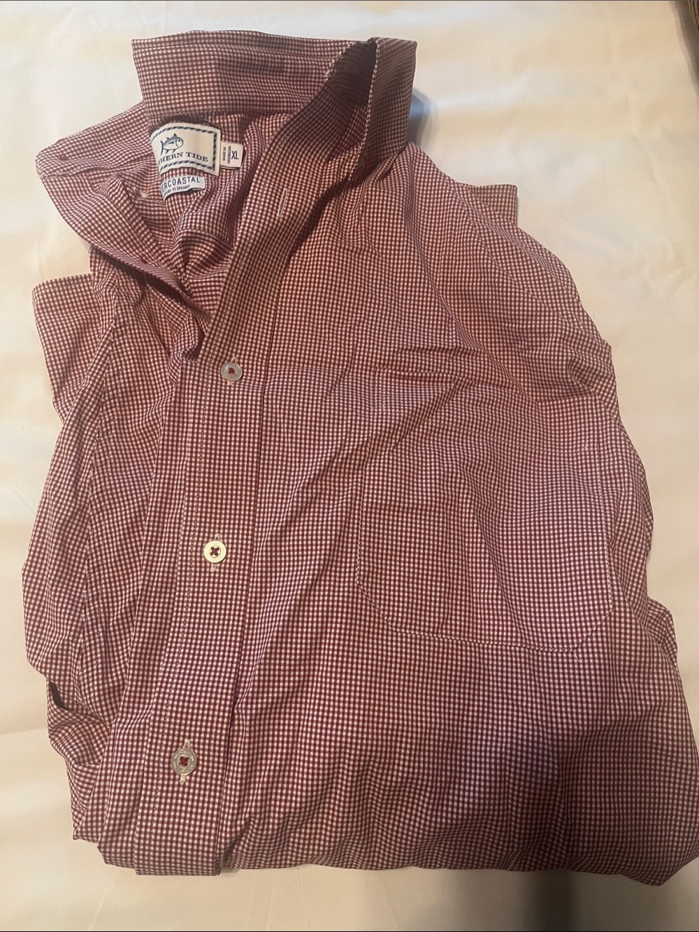 Southern Tide Men's Burgundy Gingham Lightweight Shirt button down